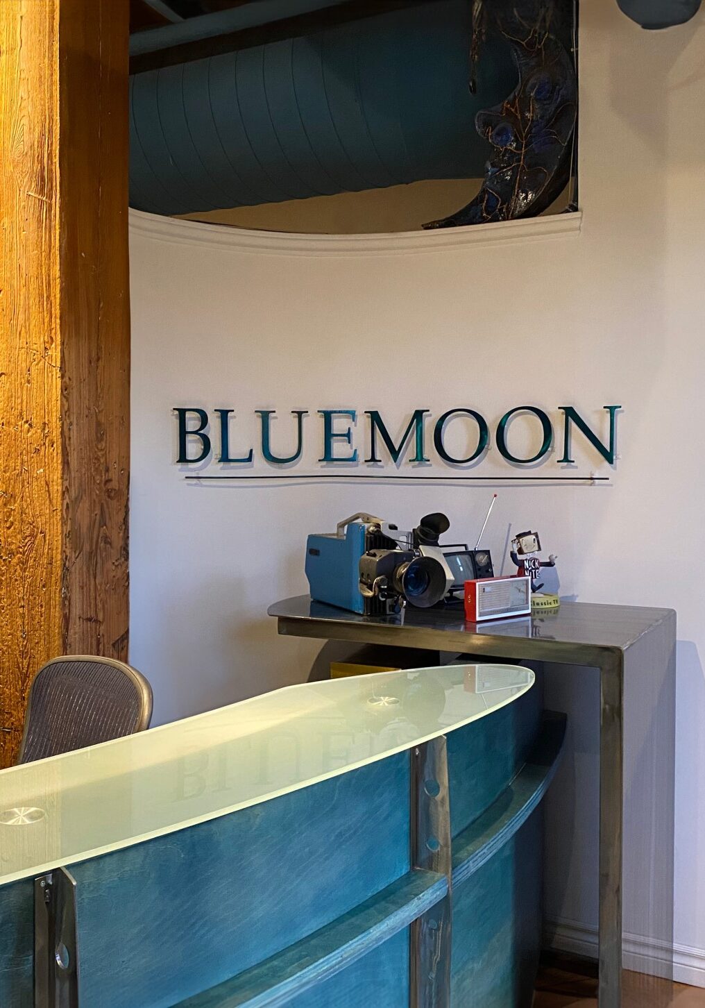 BlueMoon office logo